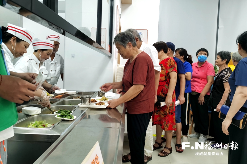 晉安鼓山鎮長者食堂開業，“學食一體”打造小型養老綜合體
