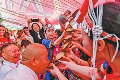 晉安畬族文化節(jié)暨“三下鄉(xiāng)”活動舉行  相約“三月三”畬家百年藍府開館