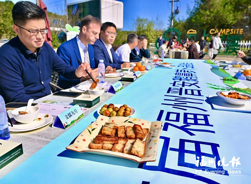 首屆晉安鵝鼻蘿卜品鑒會(huì)舉辦 現(xiàn)場(chǎng)簽訂180噸銷售大單