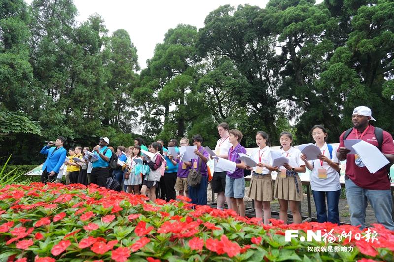 中美青少年共繪《鼓嶺緣·和平之約》