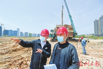 “跑步進(jìn)場”搶工期　美觀和功能并重