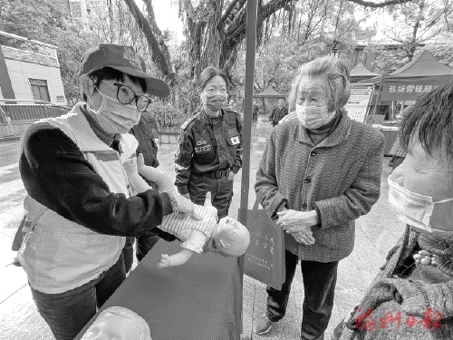爭當志愿者　溫暖在榕城