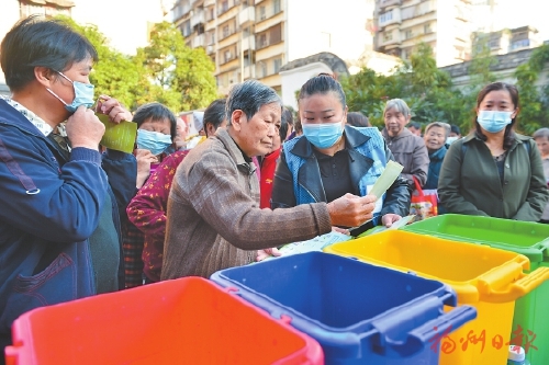 晉安城管多樣化宣傳“接地氣”  閩劇進(jìn)社區(qū)　倡導(dǎo)生活垃圾分類