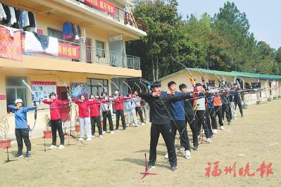 一天四練　福州射箭隊北峰練兵