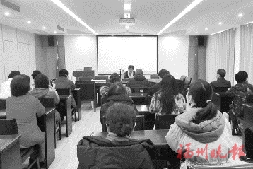 岳峰鎮桂溪社區舉行宣講會  社區學習二十大精神　線上線下相結合