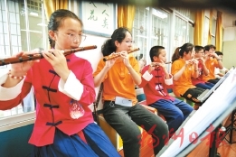 “大手拉小手”　獻上一場音樂盛宴