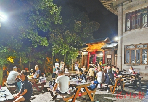 晝伏夜出覓清涼　山水福地人氣旺
