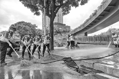 百車千人上路　“重啟”美麗家園 晉安城管迅速恢復(fù)市容環(huán)境