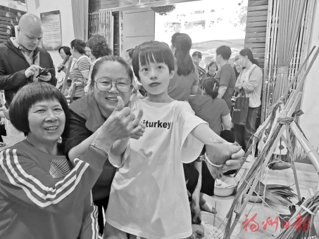 【網絡中國節·端午】我們的節日·端午  以粽為媒共敘鄰里情　我市多個社區舉行端午節活動