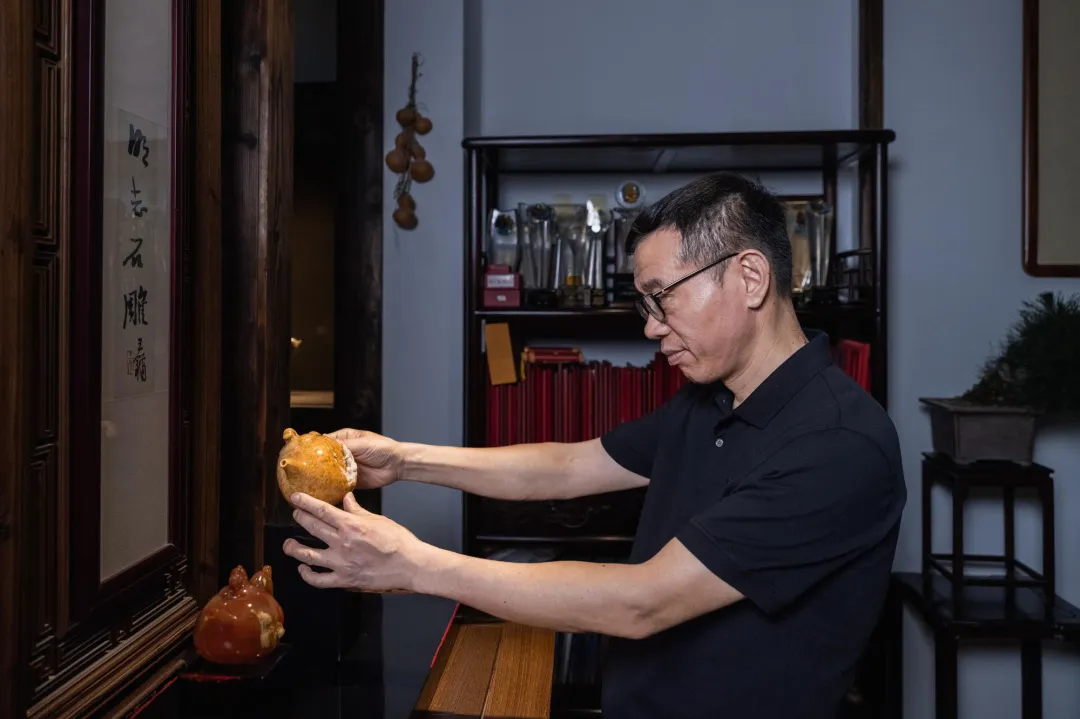 《晉安工匠》第六季系列紀(jì)錄片 | 陳明志:小壺大藝 方寸乾坤 《晉安工匠》第六季系列紀(jì)錄片 | 陳明志:小壺大藝 方寸乾坤