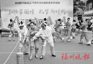 群眾自編自演　禮贊新時代