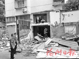 依法拆除違建　助推環境整治
