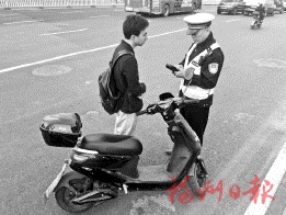 晉安交警嚴查電動車不按道行駛