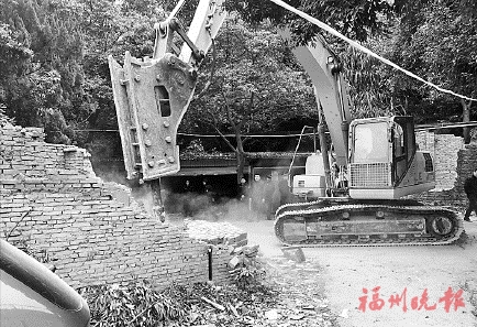 新店鎮兩處違建被拆除