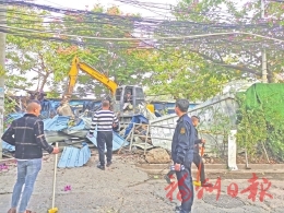 福州市“兩違”綜合治理  遠東村違建廢品收購站被拆
