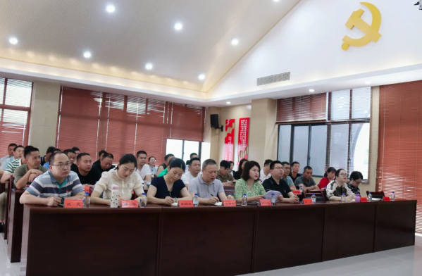 愛在壽山丨壽山鄉開展黨紀學習教育“燈尺大學堂”專題講座