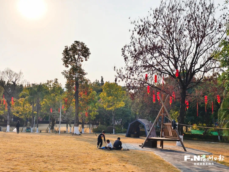 兒童公園“友好”升級 成春節(jié)遛娃好去處