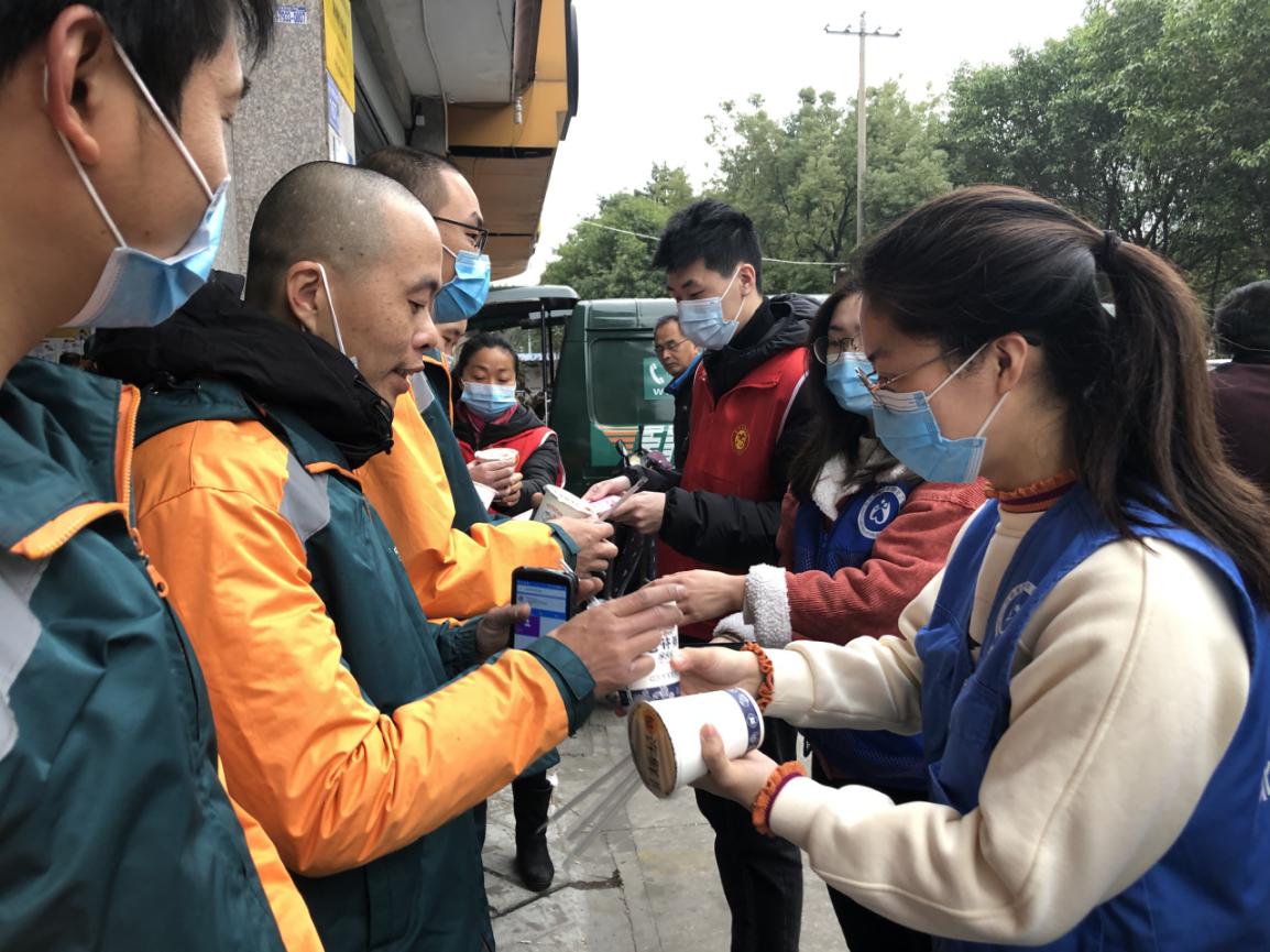 一杯暖茶 溫暖榕城 晉安區(qū)暖心志愿服務(wù)時刻與您相伴