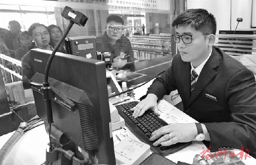 記百個站　說千句話　賣萬張票