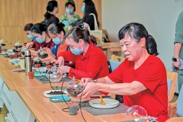 “福粥”添福氣　長者好“食”光  福州城投開辦長者食堂，按市級示范標準打造