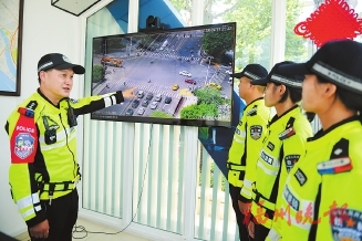 致敬！志愿者、交警、環衛工等一線工作人員  你們“曬”出的風景　好美！