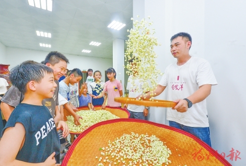 福州茉莉花茶闖出振興之路 去年全產業鏈產值超五十八億元