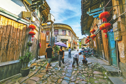 面向未來的綠色抉擇 ——全力推進生態文明建設的福州實踐 面向未來的綠色抉擇 ——全力推進生態文明建設的福州實踐