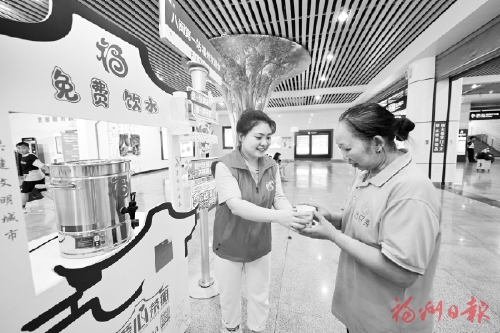 首批“愛心茶攤”特色小推車上線