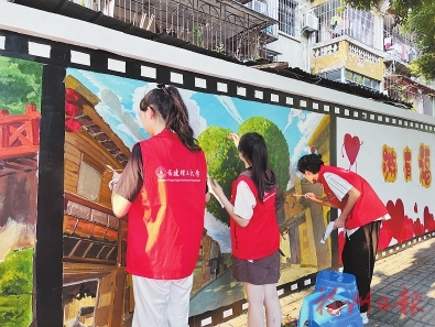 走向社區大舞臺　青春點燃志愿紅