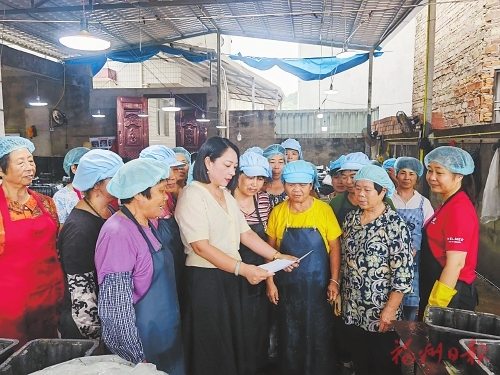 揚帆新時代　榮耀“半邊天”  ——我市各級婦聯團結帶領廣大婦女積極投身巾幗“五大行動”