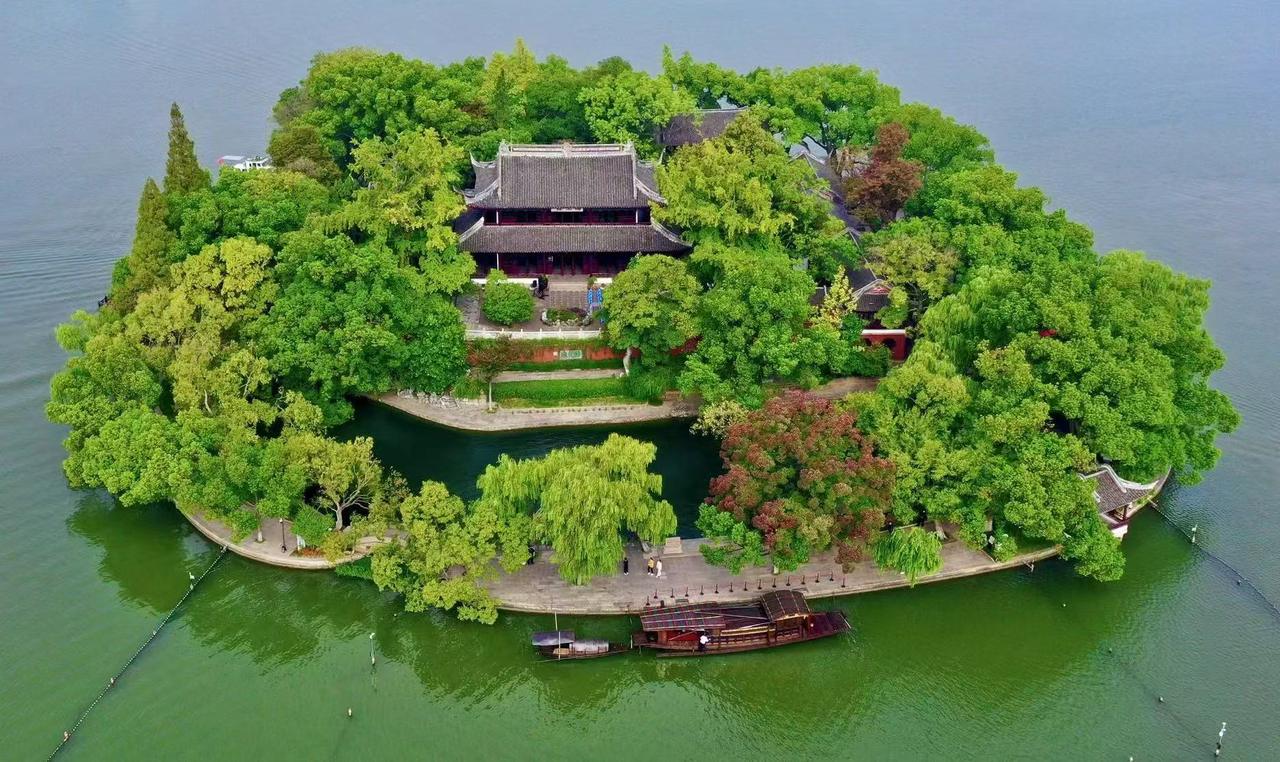 第一視點(diǎn)丨時(shí)代變遷 精神永恒——寫(xiě)在“紅船精神”提出20周年之際