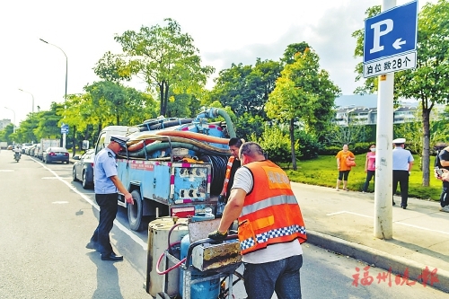 福州多舉措解決城區停車難題  實施柔性規范執法，停用一批監控設備